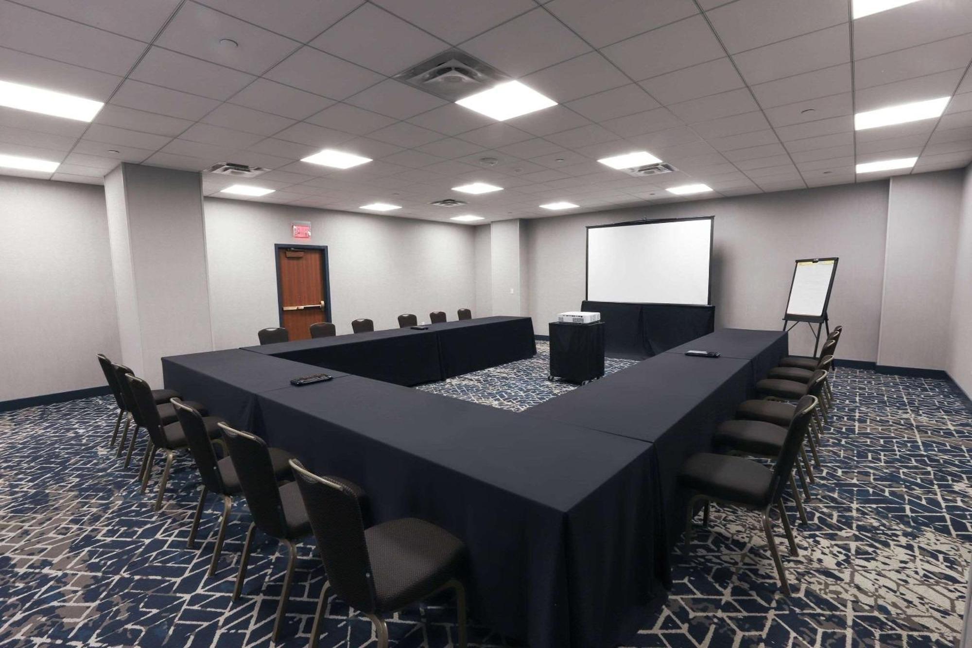 Radisson Plaza Hotel And Suites Kalamazoo Kültér fotó