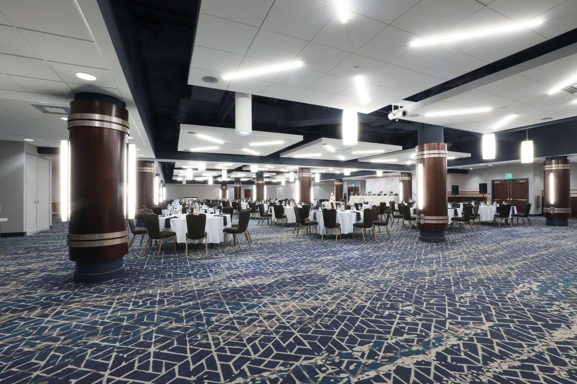 Radisson Plaza Hotel And Suites Kalamazoo Kültér fotó