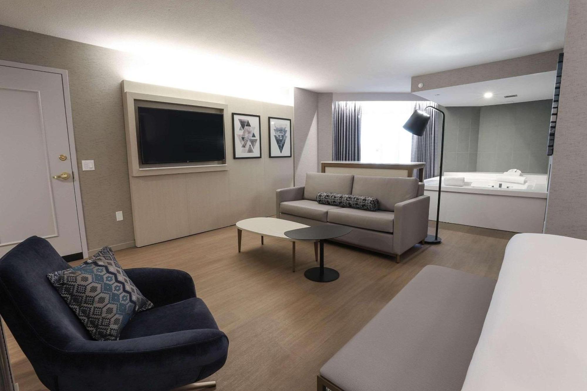 Radisson Plaza Hotel And Suites Kalamazoo Kültér fotó