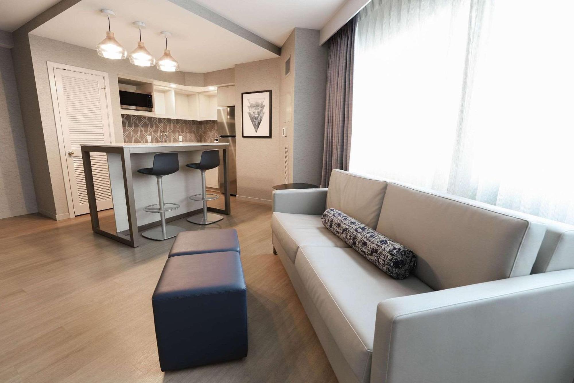 Radisson Plaza Hotel And Suites Kalamazoo Kültér fotó